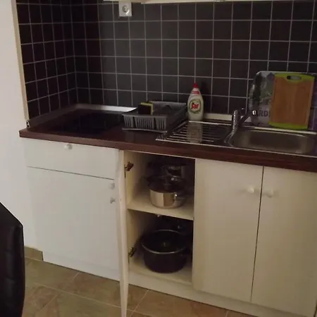 Apartment 9 With A Double Bed Split